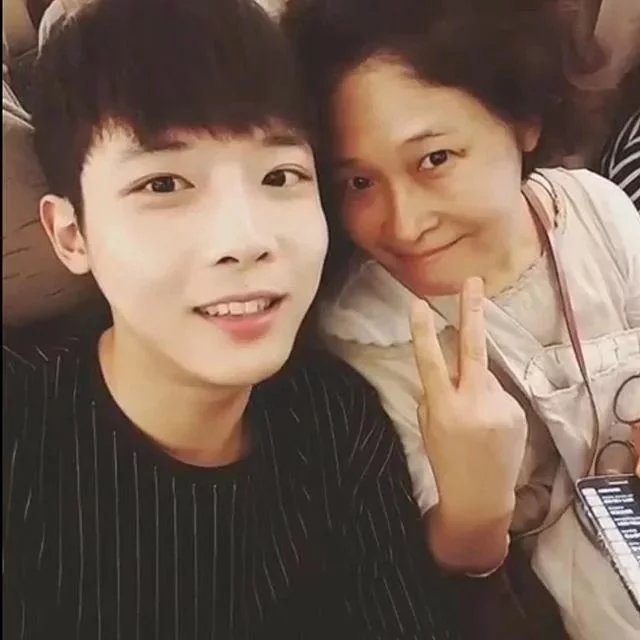 娄晴会刚
