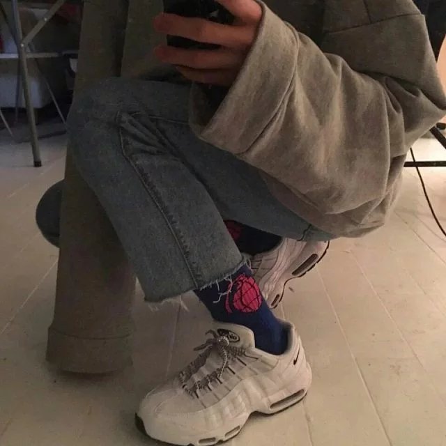 卫榕睿容