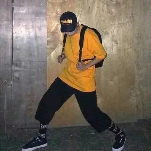 荆爽莉萱